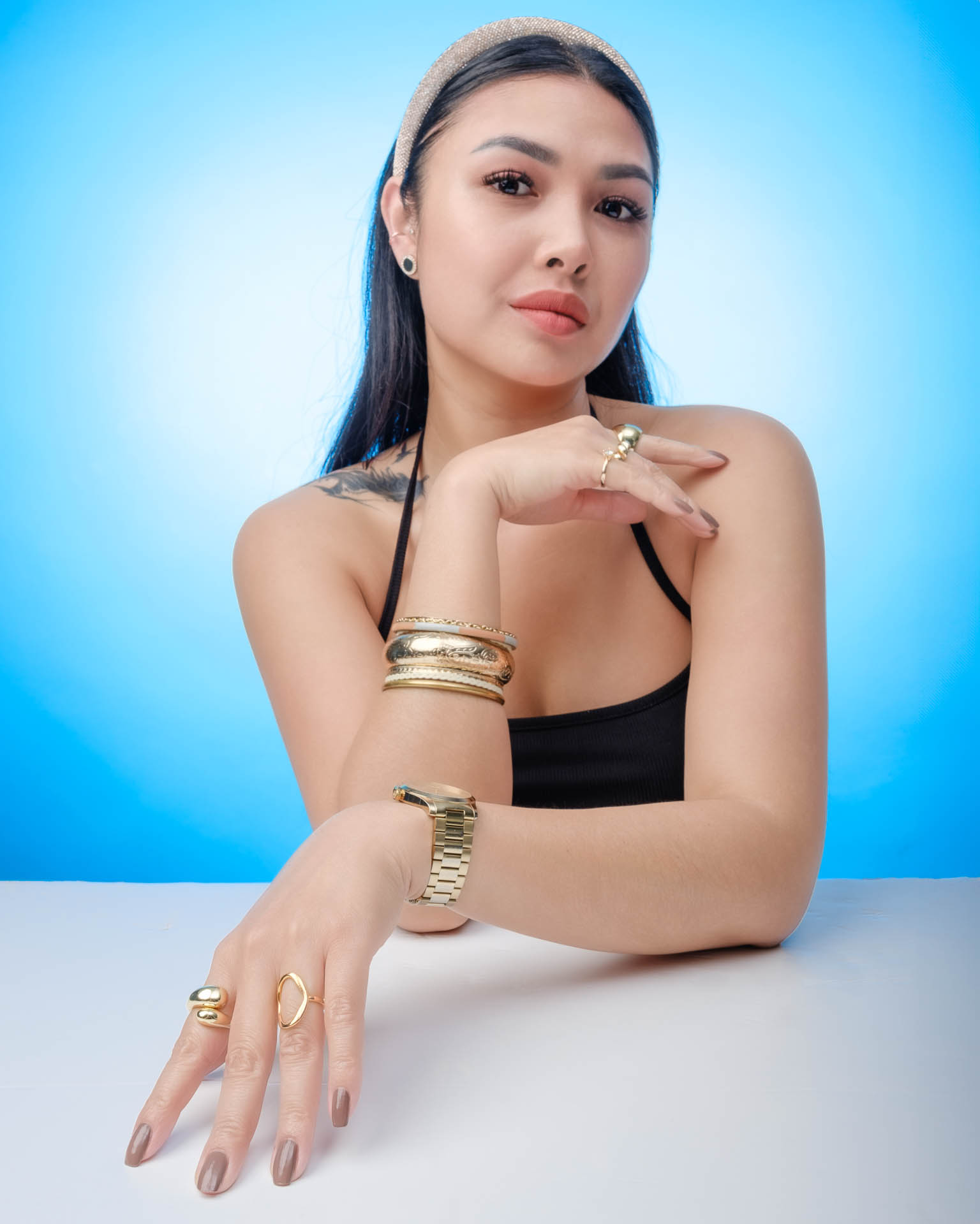 Naru with jewelry